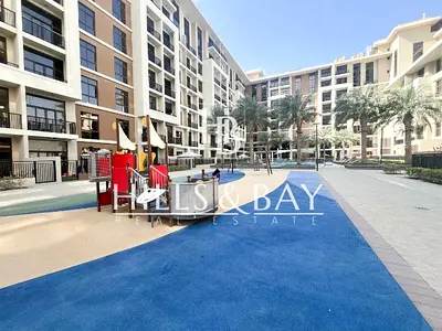 Pool View 1BR | Jenna Living
