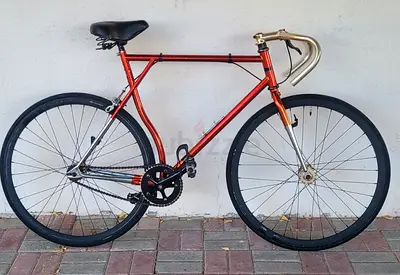 Single-speed / Fixed-gear Road Bike - Vintage Red Frame, 700c Wheels