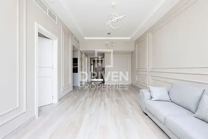 Opportunity Deal | Close to Metro | Upgraded Apt