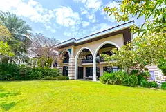 Direct Access to Beach | All Bills Included | Spa