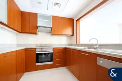 Fountain View | Spacious | Prime Location