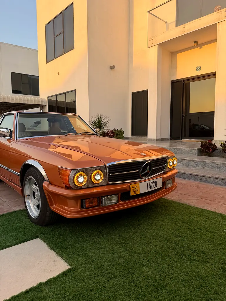 Mercedes-Benz SL-Class 1987 — photo 1 of 11