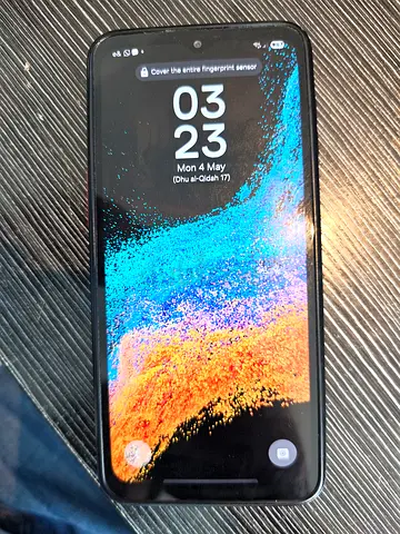 Samsung smartphone Xcover 6 pro in good working condition with case