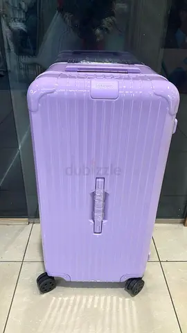 Rimowa luggage 🧳 Roller