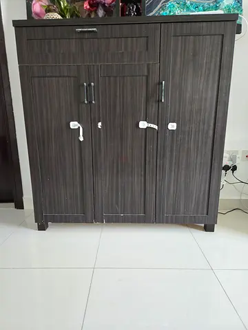 Wooden shoe rack