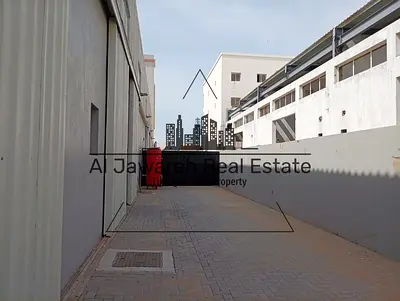 للايجار مستودع 2655 قدم وكهربا 25 kw \ام الثعوب\