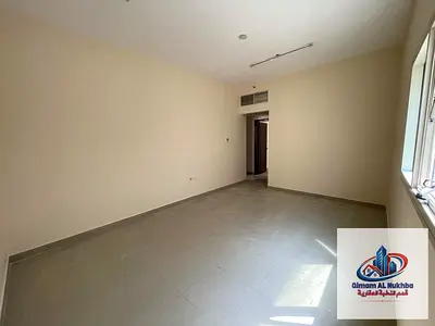 اجمل مساحة شقه غرفه  وصاله  باطلاله مفتوحه في منطقة البوطينه بالشارقه  مساحه واسعه ومريحه تكيف وغاز مركزي موقع استراتيجي ومميز قريب لكافة الخدمات  وال