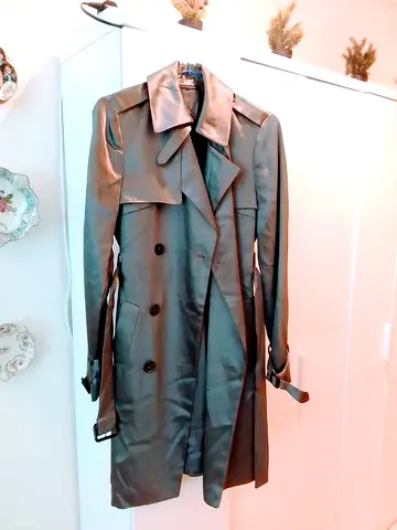 Tommy Hilfiger satin trenchcoat from Germany