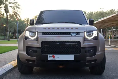 Defender Octa 2025 GCC (Al Tayer)  | 15K KM only  | Full PPF with Service  Warranty Negotiable