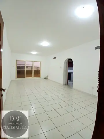 3 BEDROOM HALL FOR 1 FAMILY ONLY IN BUR DUBAI ON ROLLA STREET BEHIND VIVA SUPER MARKET AND AARAAMAAM RESTAURANT NEAR PALM BEACH HOTEL ONLY FOR FAMILY
