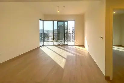 Corner Unit | Large Balcony | Mid Floor