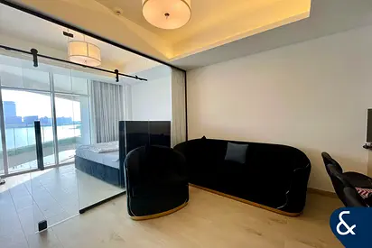 Converted 1 Bedroom | VOT | Upgraded