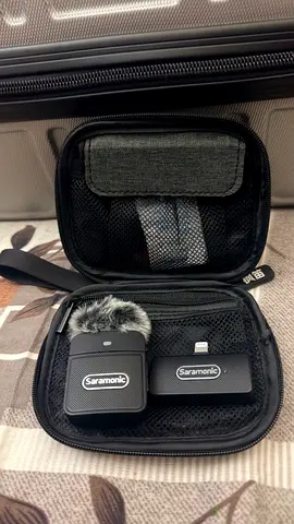 Saramonic Mics Lighting port with Compact Carry Case for Microphones / Accessories