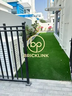 Spacious | Kitchen Applicences | Brand New | End Corner