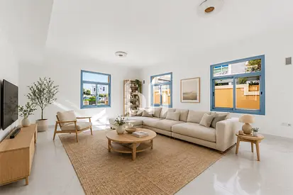Spacious | Ensuite Villa | Ready to Move In