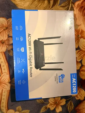 D-Link AC1200 Dual Band Wi‑Fi Gigabit Router (Sealed Box)