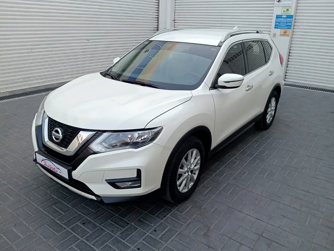 Nissan X-Trail 2022 — photo 1 of 18