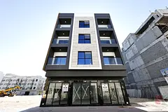Shop available in Karama
