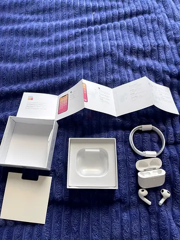 AirPods generation 3