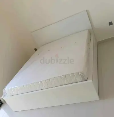 IKEA malam queen‑size bed (160 × 200 cm) with 2 storage drawers underneath and an IKEA mattress ✨