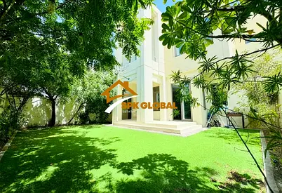 Upgraded 3BR Villa | Single Row | Private Landscaped Garden