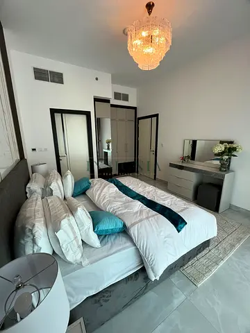 PREMIUM FULLY FURNISHED WITH SWIMMING POOL VIEW VACANT