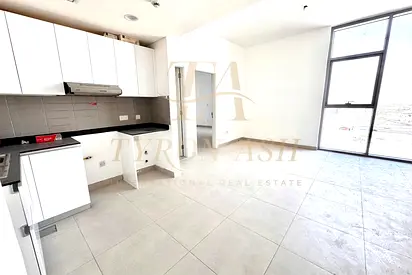 VACANT | MULTIPLE CHEQUES | 6TH FLOOR