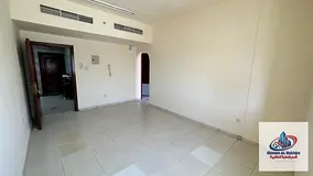 Beautiful room and living room with air conditioning and central gas, close to all services.