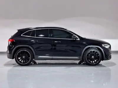 صورة 4 لـ 2023 Mercedes-BENZ GLA
