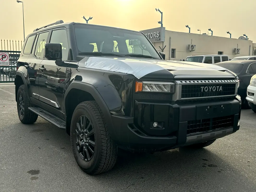 Toyota Prado 2026 — photo 1 of 13