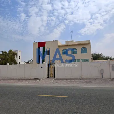 فيلا خمس غرف نوم للبيع في القرائن 1