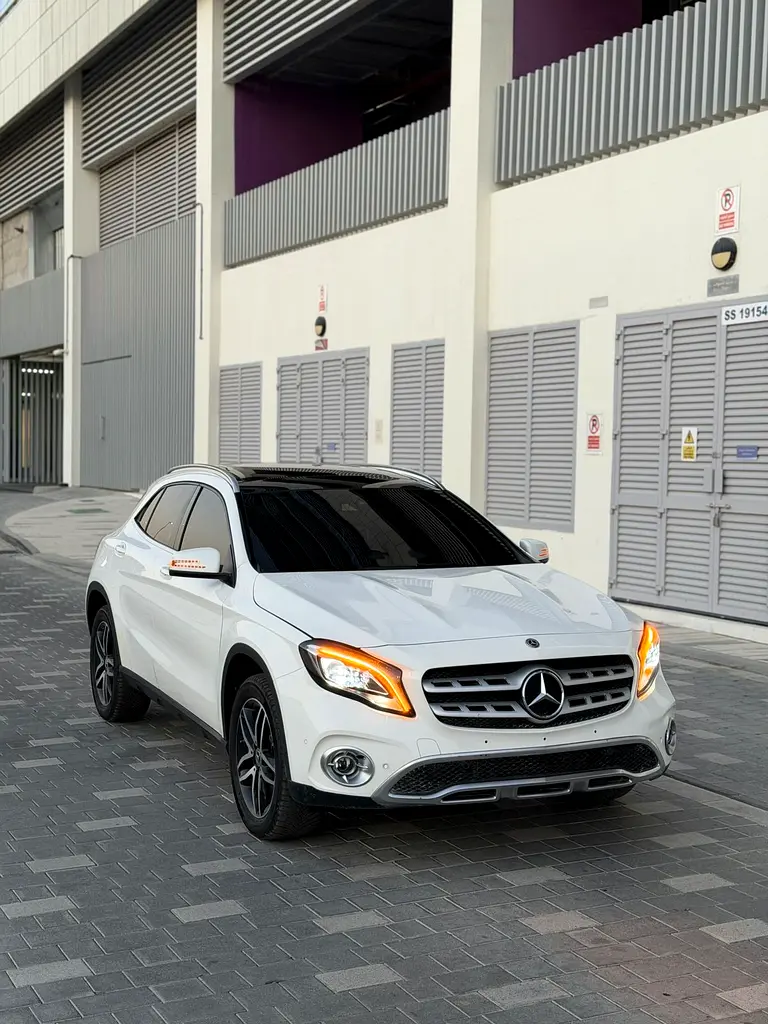 Mercedes-Benz GLA-Class 2019 — photo 1 of 17