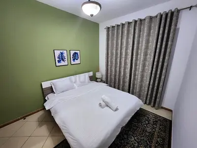 Private Room available for  1 or 2 Female Dubai Marina(DMCC Metro)