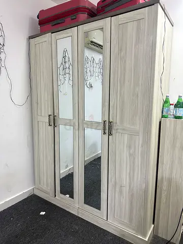 Home box Light Wood 3-Door Wardrobe with Mirrors - Good Condition