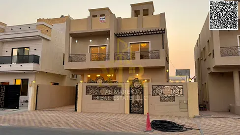 Luxury villa for sale in Al Helio 2 | 3014 sq ft | 5 master bedrooms | Majlis and living room with