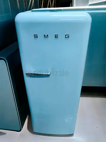 Smeg FAB28 Retro Fridge | Made in Italy | Premium Design | Excellent Condition