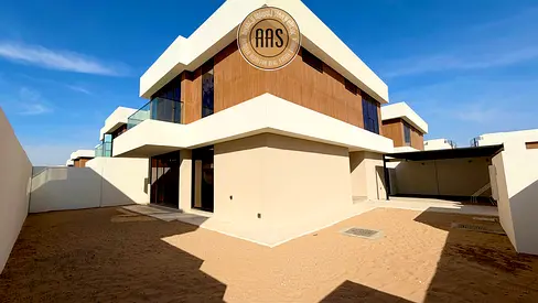 Luxury 3BR Villa with Driver& Maidroom Wardrobes in Garden City