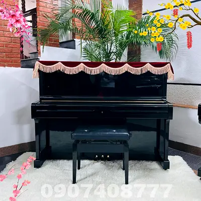 Yamaha U1H