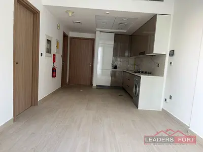 Chiller free| 2 Bathroom | Ready to Move