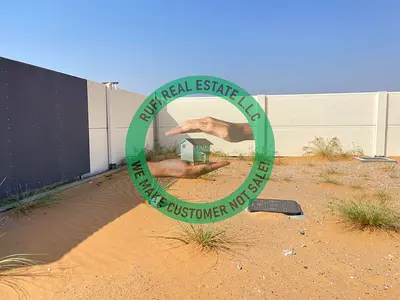 أفضل موقع //5.600 قدم مربع. أرض قدم مع جدار حدودي للإيجار في منطقة الإمارات الصناعية الحديثة، أم القيوين.