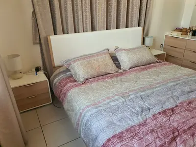 FULL BED ROOM WITHOUT WARDOBE