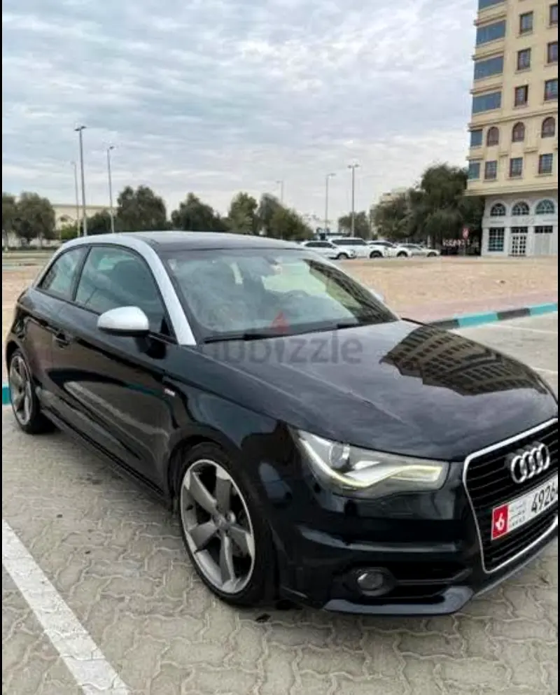 Audi A1 2012 — photo 1 of 6