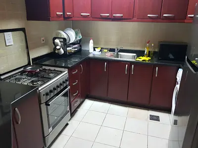BED SPACE near to metro in discovery gardens/Muslims Only/from June 1