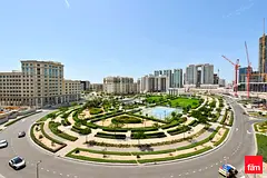 Rand New Bright Unit High Floor View