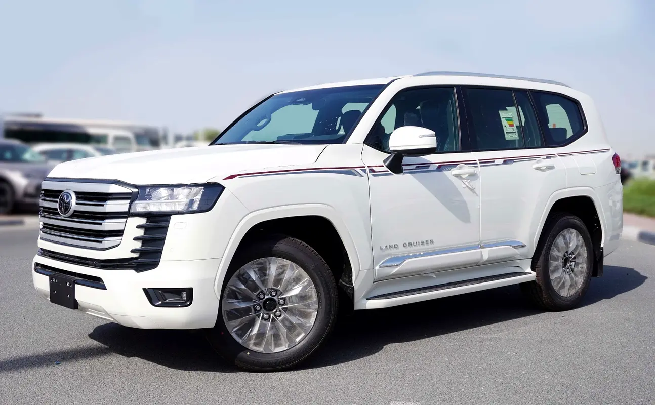 Toyota Land Cruiser 2026 — photo 1 of 12