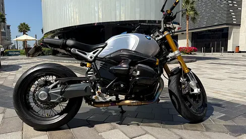 BMW RnineT 2016 Roadster (Like Brand New - Only 12K Ridden GCC)