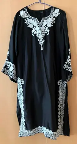 Women’s clothe size medium 50 only
