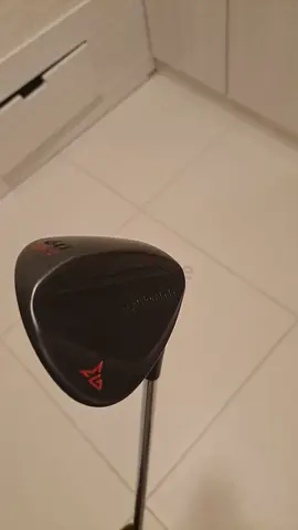 TaylorMade Rescue/Hybrid Golf Club - Good Condition