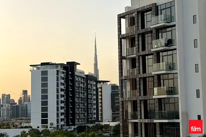 Prime Unit | Burj Khalifa & Pool Views | Bright