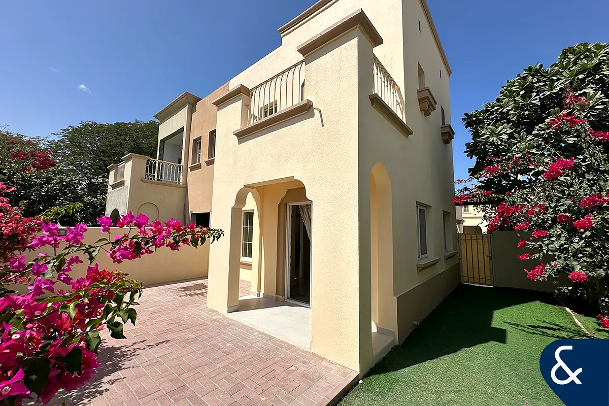 Full Lake View | 4E | Excellent Condition